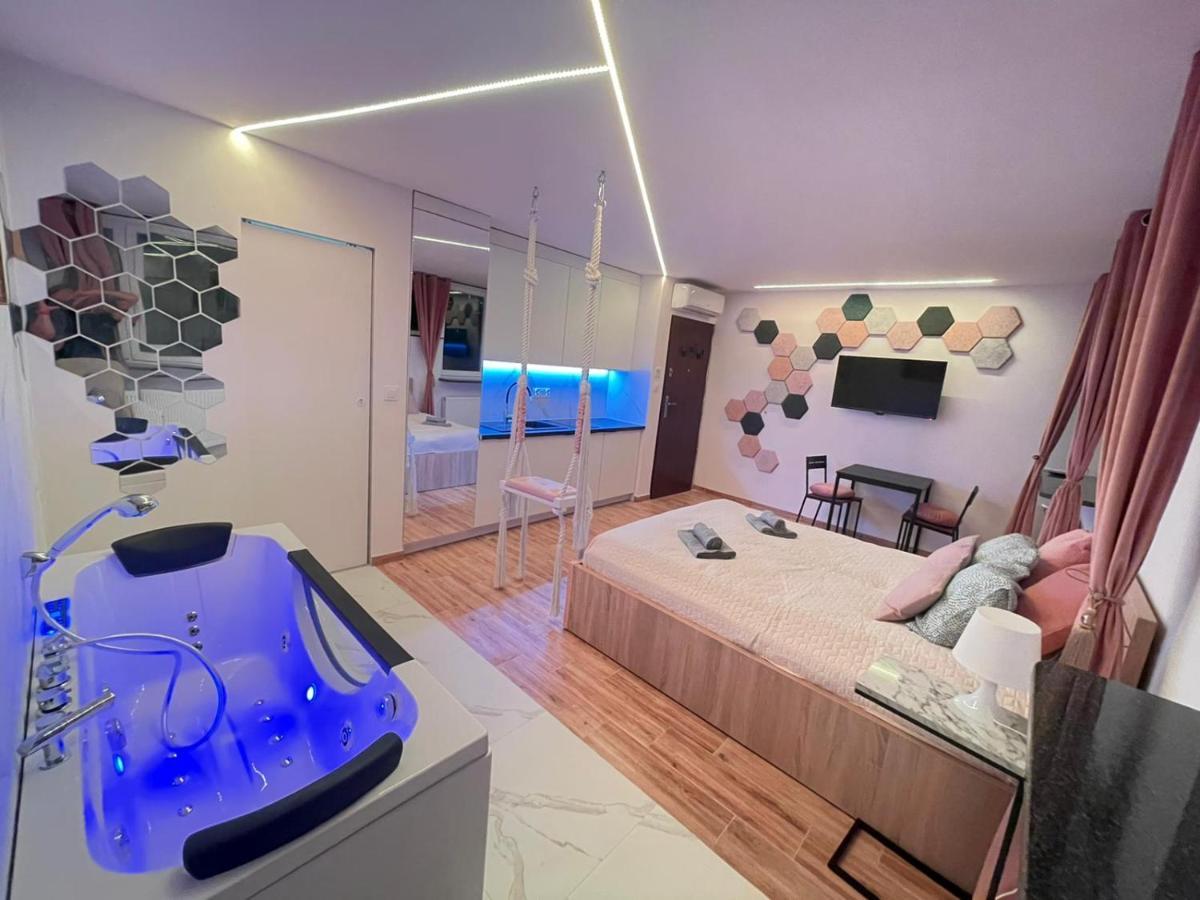 Yourapart Jacuzzi Przy Zamku Krolewskim Warsaw Exterior photo